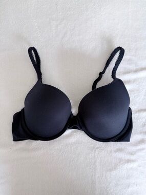 Victoria's Secret Navy blue Molded T-Shirt Bra